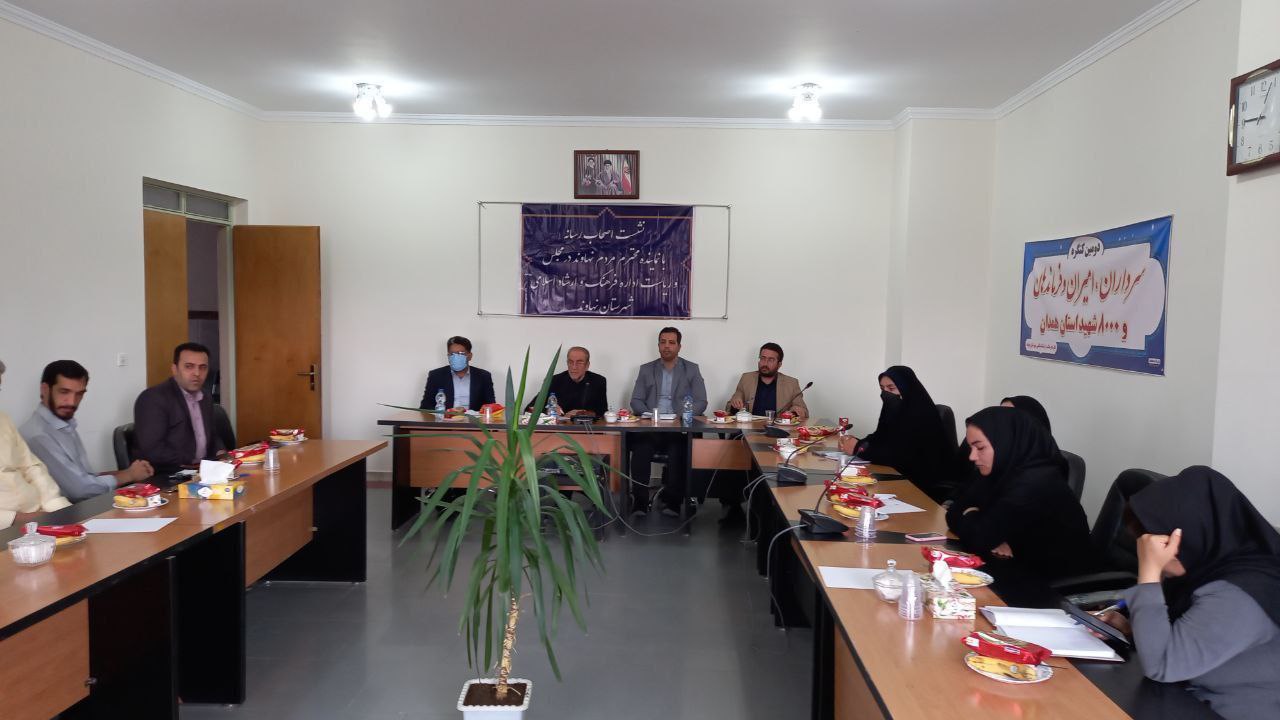 سد گرین تضمین کننده آب آشامیدنی و کشاورزی نهاوند است/ بهداشت و درمان کمبودهایی دارد/ مشکل دارو و سرم کشوری است