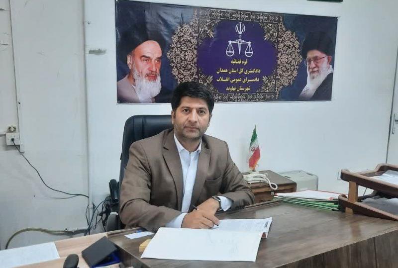 اظهارات یکی از مسئولان نهاوند درباره اسناد دفترچه‌ای مبنای قانونی ندارد