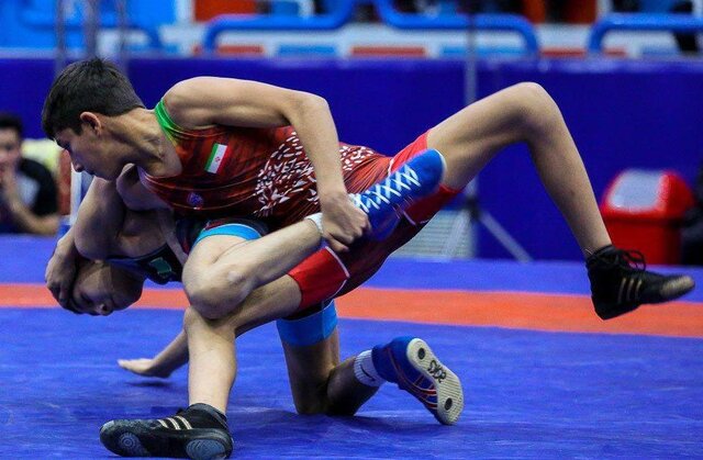 دعوت کشتی‌گیر نونهال نهاوندی به تیم ملی